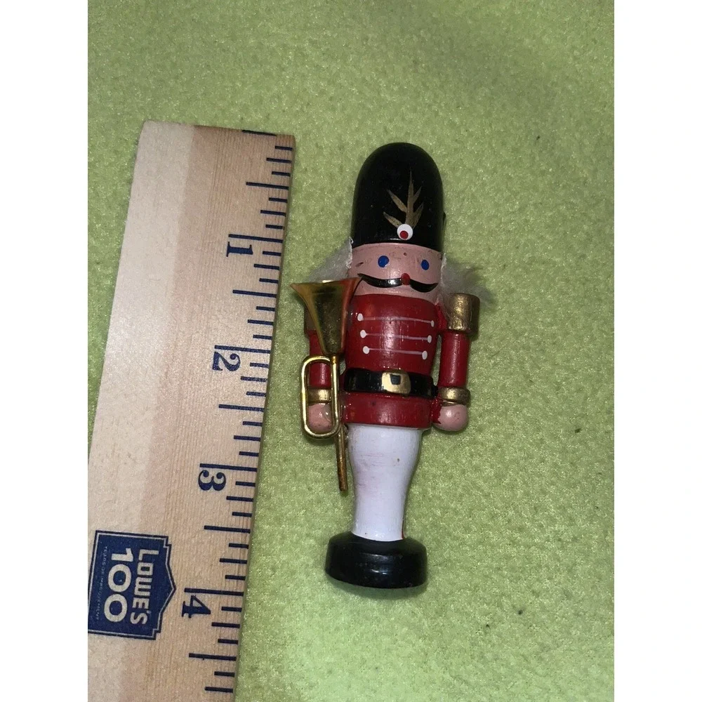 Vintage‎ Wooden  Nutcrackers , Soldiers , Lot Of 3 , 4